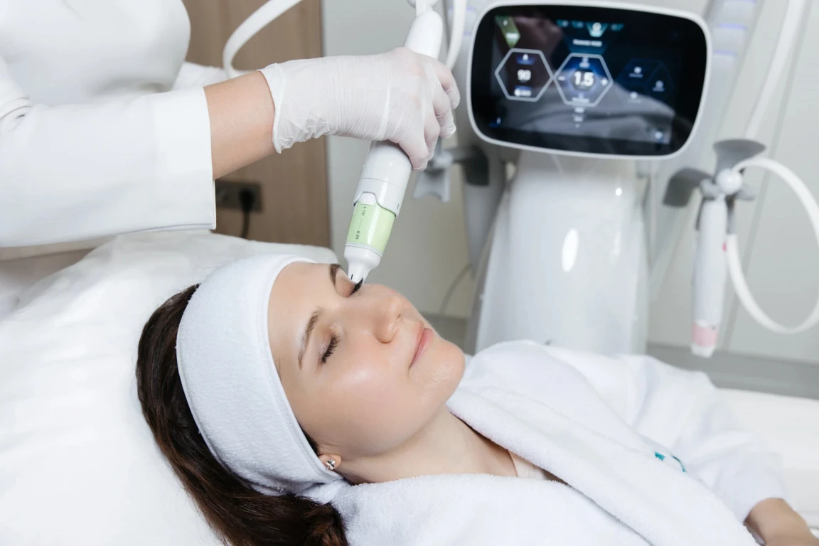 Современная монополярная RF-технология Volnewmer в Центре хирургии и реабилитации «Гелиос» 1